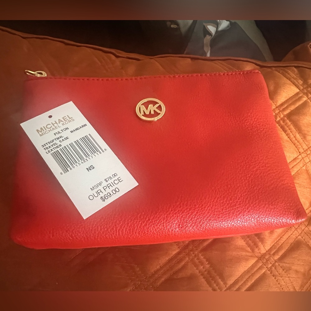 NWT Michael Kors Mandarin Travel Pouch